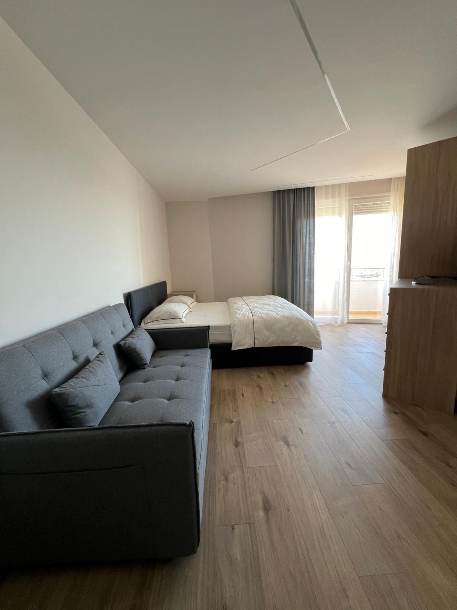 Apartament Port View 2 *